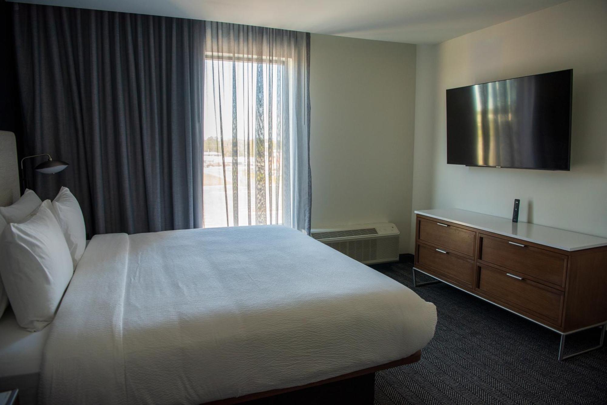 Courtyard By Marriott Lake City Exteriör bild