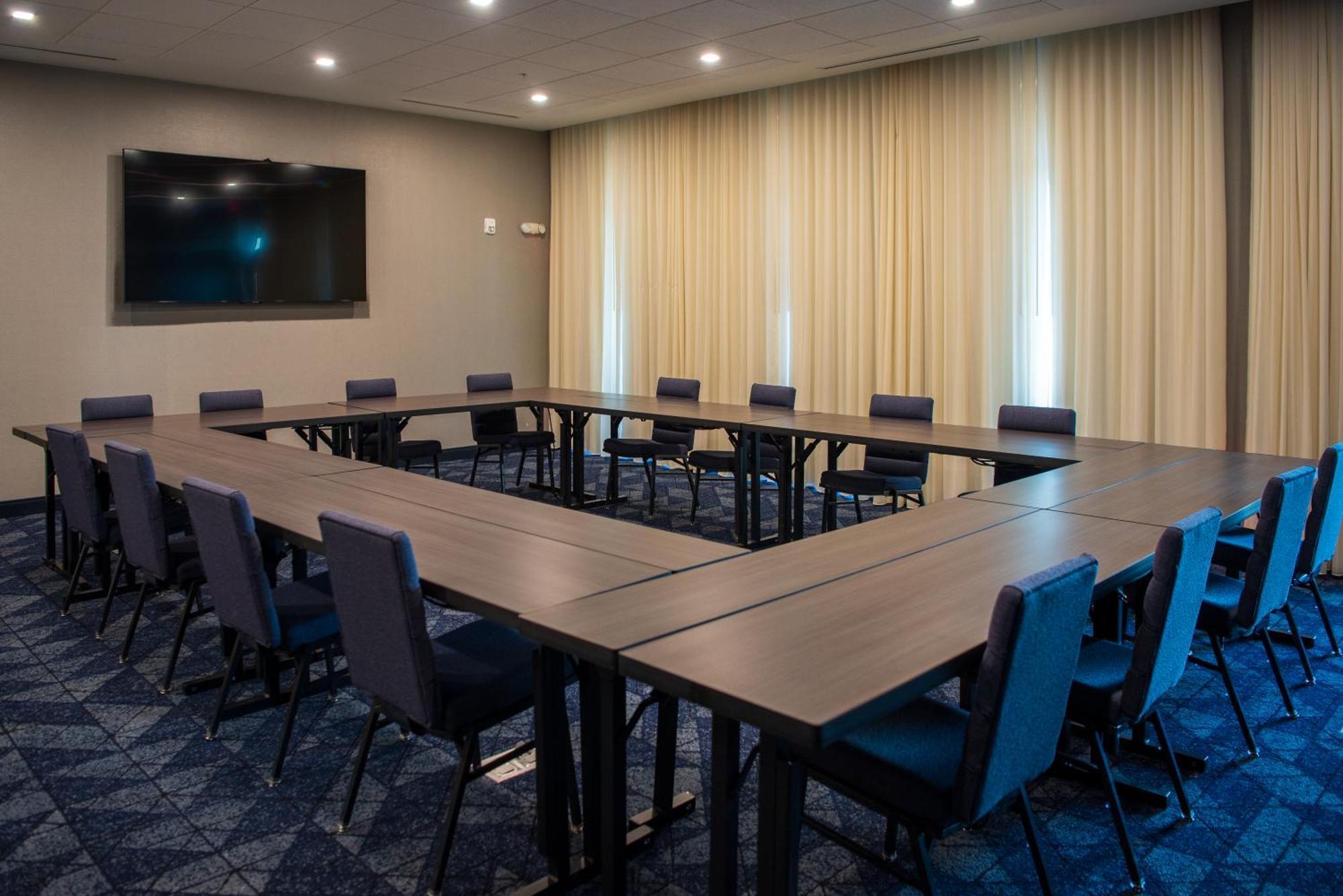 Courtyard By Marriott Lake City Exteriör bild