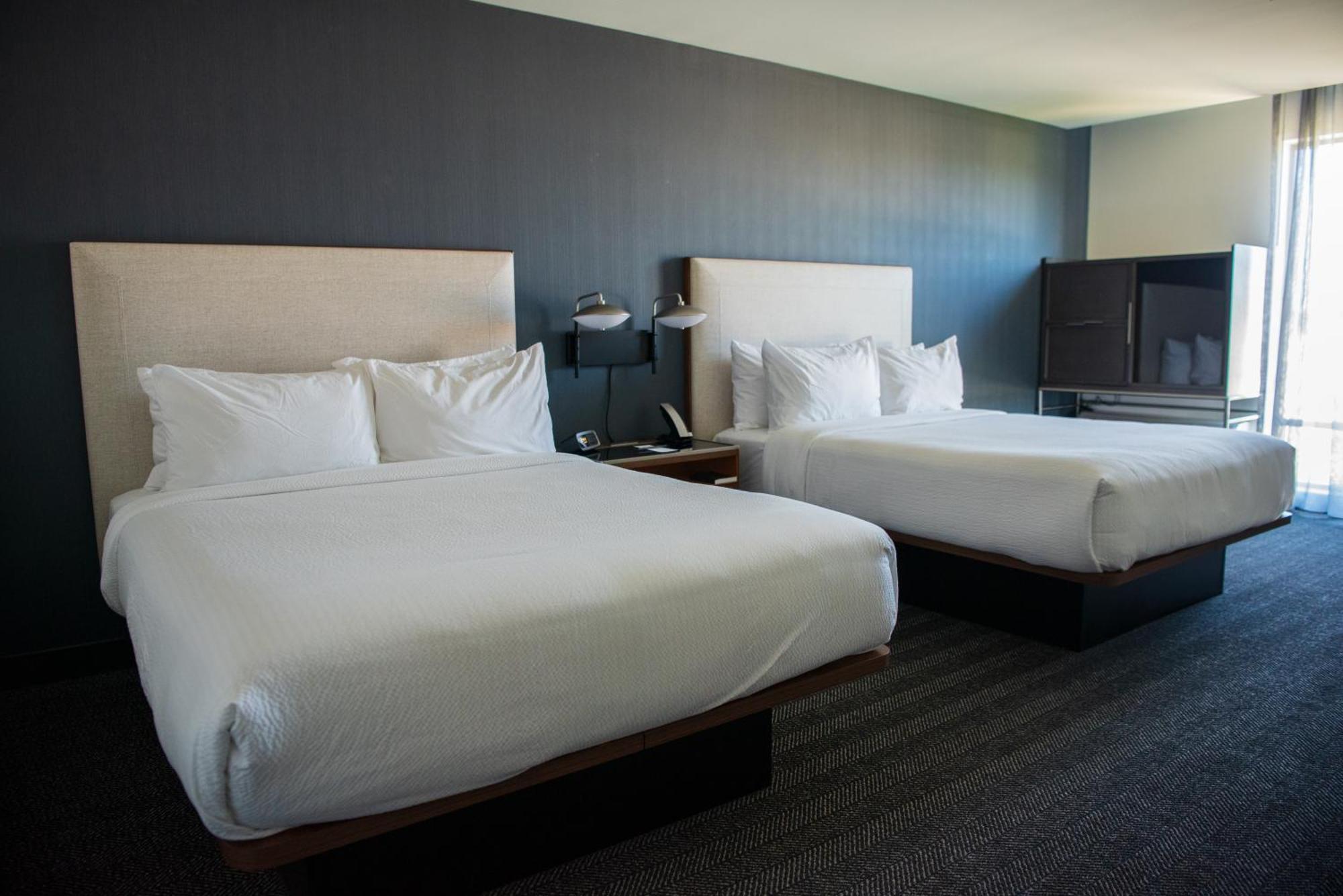 Courtyard By Marriott Lake City Exteriör bild