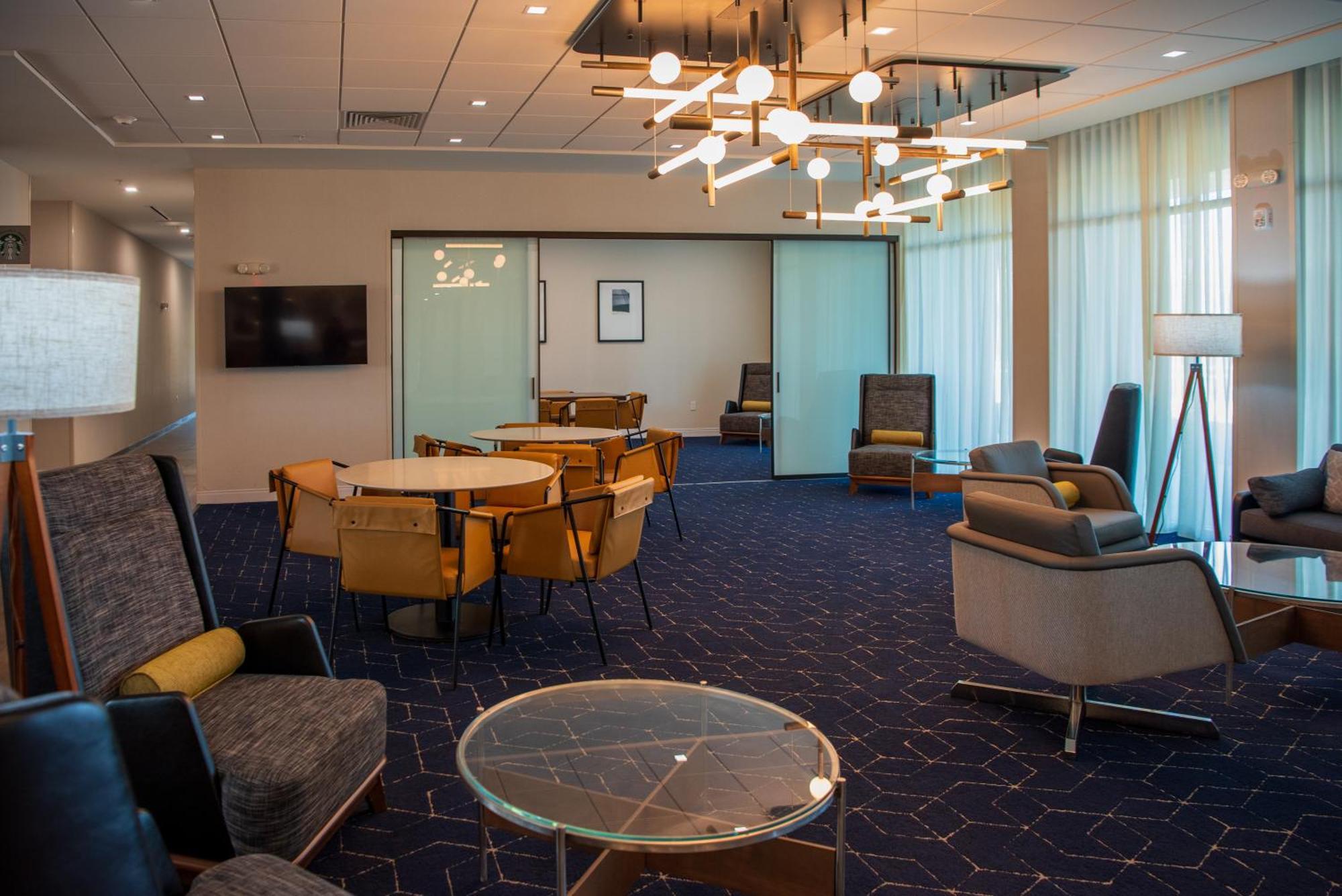 Courtyard By Marriott Lake City Exteriör bild