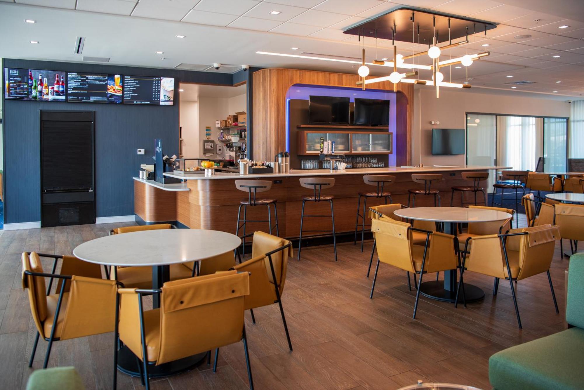 Courtyard By Marriott Lake City Exteriör bild