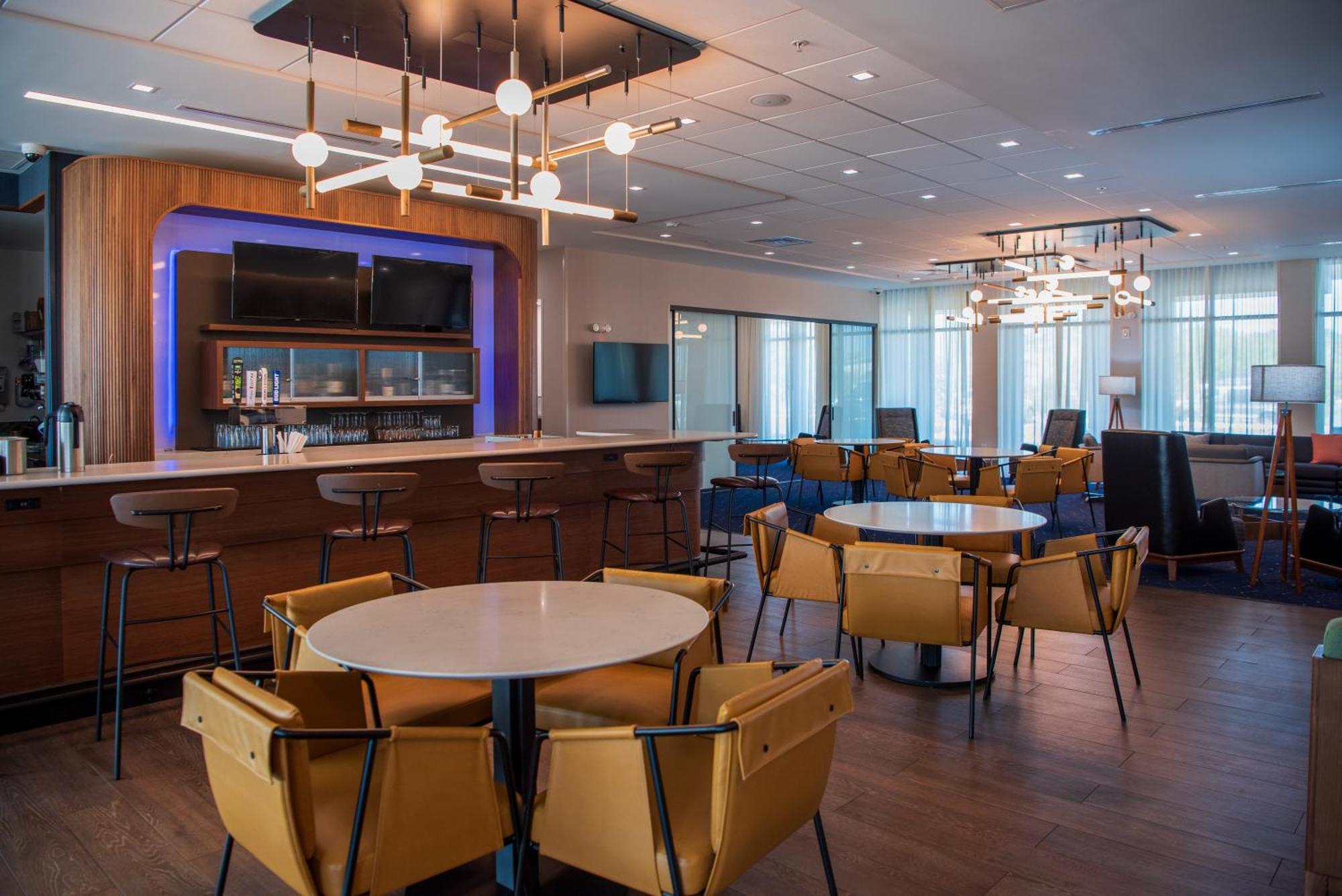 Courtyard By Marriott Lake City Exteriör bild